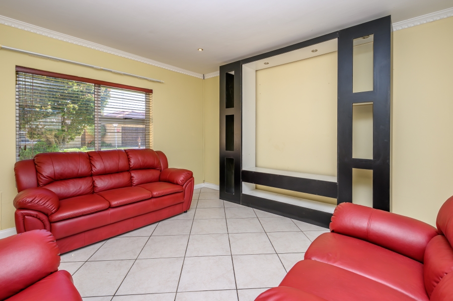 3 Bedroom Property for Sale in Summerstrand Eastern Cape